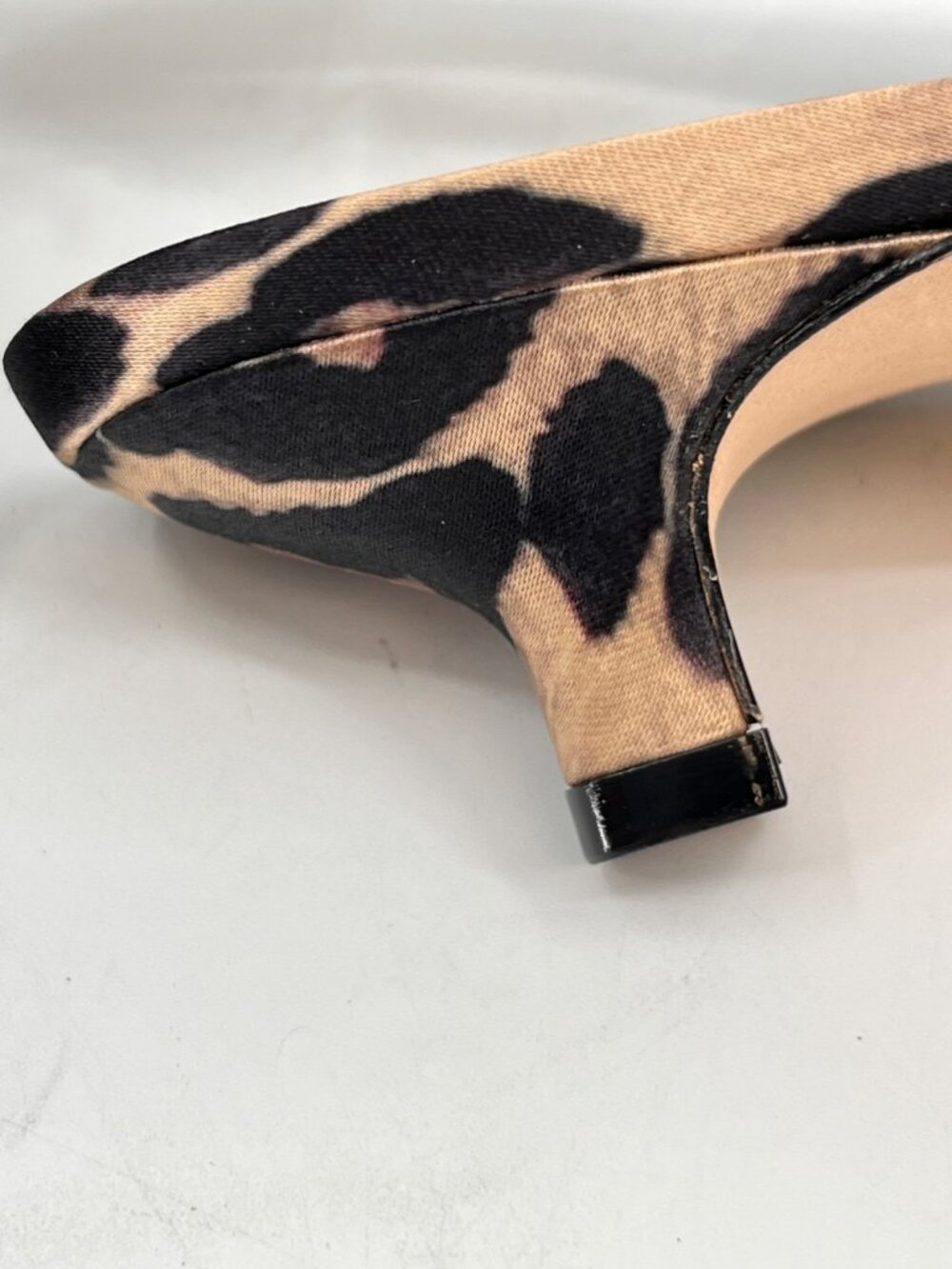 Marc Fisher Posey Slingback Pumps Leopard Size 7 Elastic Strap Kitten Heel - Picture 14 of 15